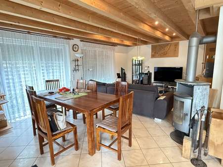 Wärmender Schwedenofen Wärmender Schwedenofen - Einfamilienhaus in 88605 Meßkirch mit 150m² kaufen