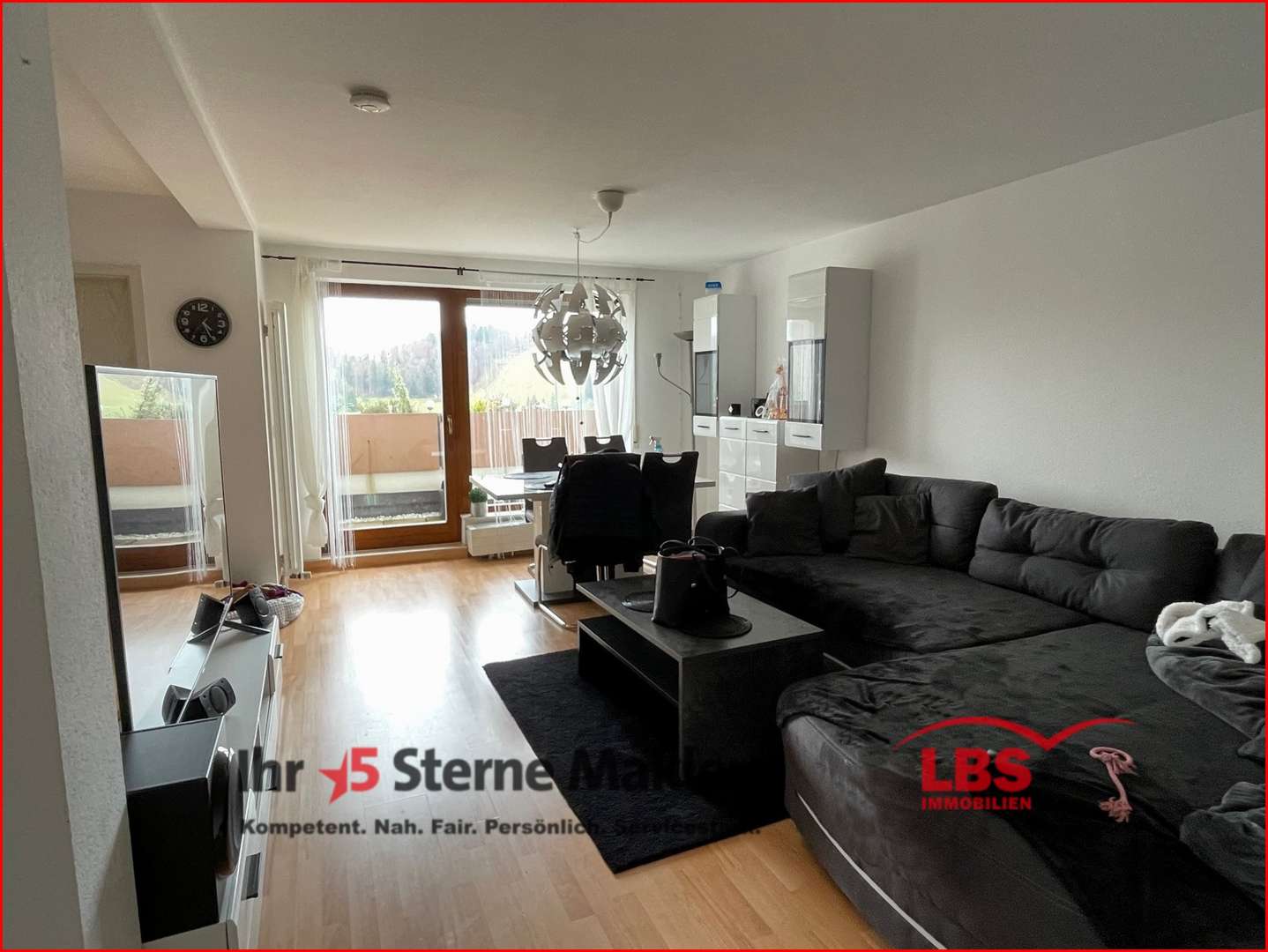 Wohn- + Esszimmer mit Terrasse - Etagenwohnung in 72461 Albstadt mit 73m² kaufen