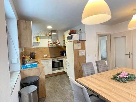 Küche mit Sitzgelegenheit - OG - Zweifamilienhaus in 72479 Straßberg mit 170m² kaufen