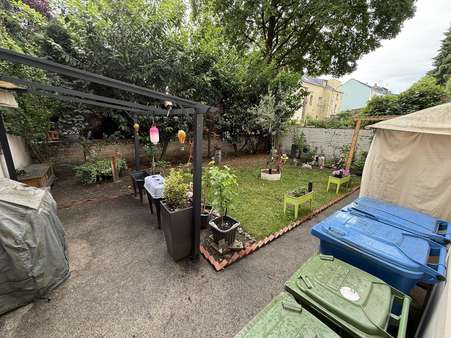 Gemeinschaftsgarten Gemeinschaftsgarten - Mehrfamilienhaus in 46045 Oberhausen mit 211m² kaufen