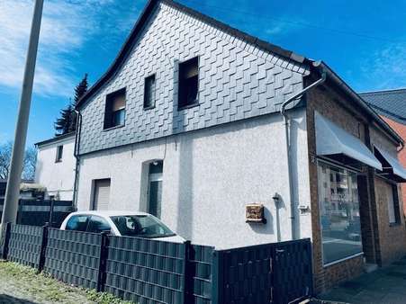 null - Zweifamilienhaus in 46149 Oberhausen mit 183m² kaufen
