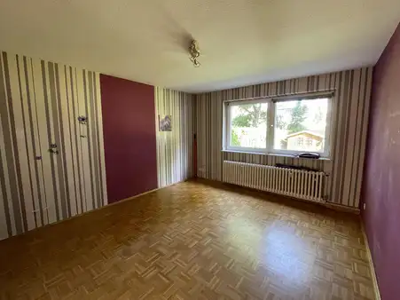 Verkehrsgünstige, Zwei-Raum Erdgeschosswohnung mit 52m² Wohnfläche