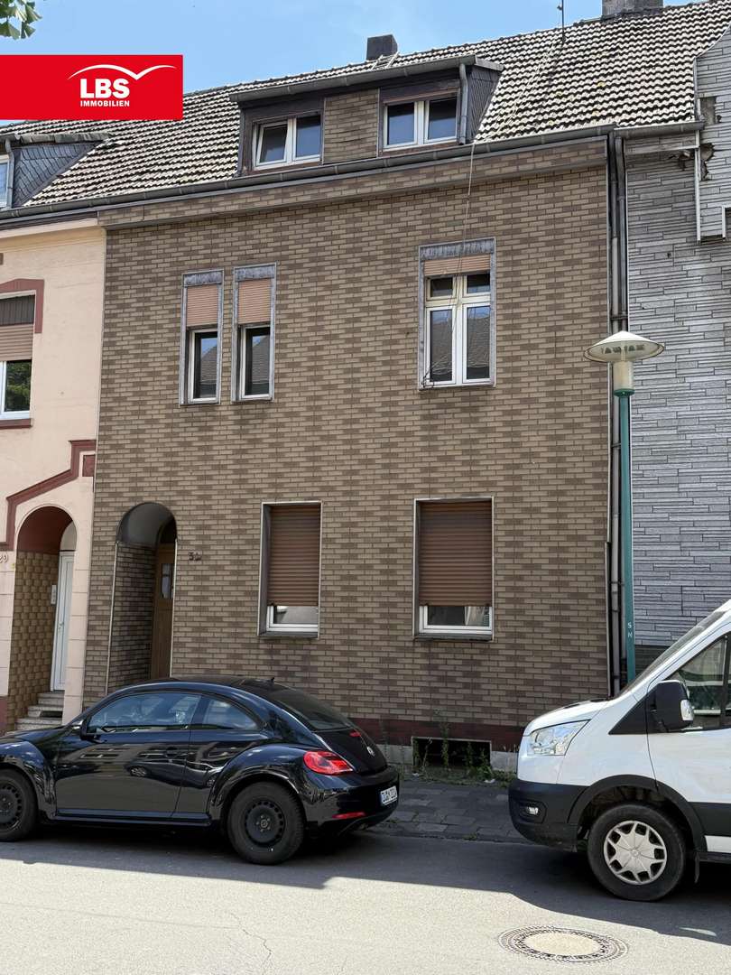 Hausfront Hausfront - Zweifamilienhaus in 47179 Duisburg mit 120m² kaufen