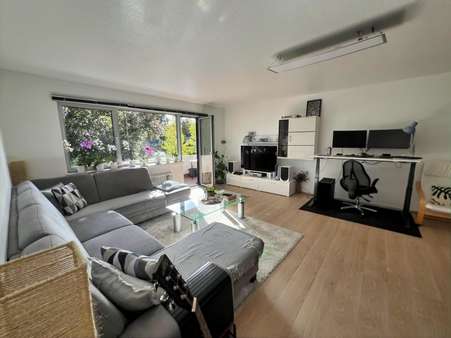 Wohnzimmer Perspektive 1 Wohnzimmer Perspektive 1 - Etagenwohnung in 45143 Essen mit 92m² kaufen