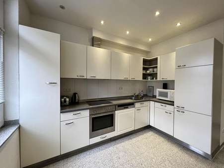 Küche -  in 47053 Duisburg mit 65m² günstig mieten