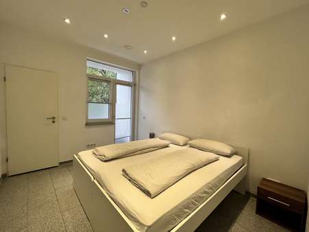 Schlafen 1 -  in 47053 Duisburg mit 65m² günstig mieten
