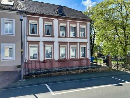 Hausansicht 2 - Reihenendhaus in 54662 Speicher mit 126m² kaufen