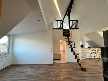 Wohnbereich - Maisonette-Wohnung in 45476 Mülheim mit 97m² günstig kaufen