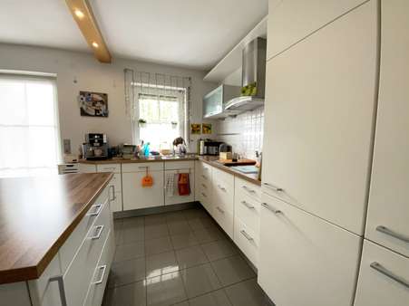 Hochwertige Einbauküche - Erdgeschosswohnung in 63075 Offenbach mit 78m² kaufen