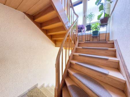 Treppenhaus - Zweifamilienhaus in 63500 Seligenstadt mit 157m² kaufen