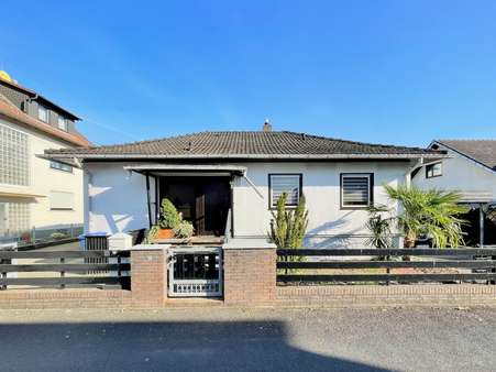 Außenansicht - Bungalow in 63500 Seligenstadt mit 113m² kaufen