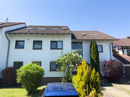Großzügige 2-Zimmer-Erdgeschosswohnung mit Traumgarten in Bestlage von Seligenstadt
