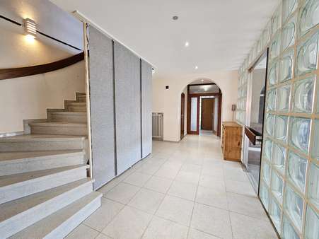 Diele - Einfamilienhaus in 63454 Hanau mit 248m² kaufen