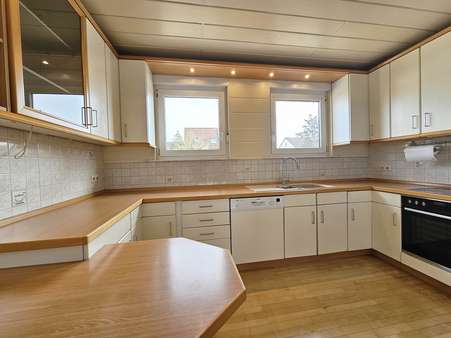 OG | Küche mit Elektrogeräten - Zweifamilienhaus in 63500 Seligenstadt mit 187m² kaufen