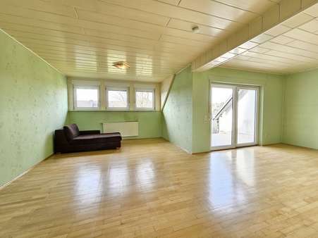 OG | Wohn-/ Essbereich - Zweifamilienhaus in 63500 Seligenstadt mit 187m² kaufen