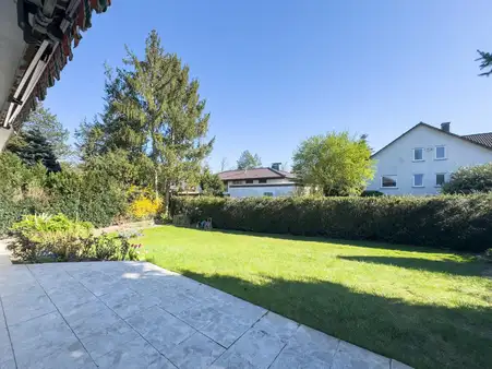 Großzügiger Bungalow mit Sonnengarten und Erweiterungspotential in Seligenstadt