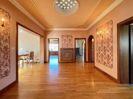 Wohnhaus|Eingang - Mehrfamilienhaus in 63322 Rödermark mit 186m² kaufen