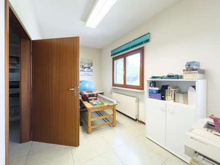 Bürofläche | EG - Mehrfamilienhaus in 63533 Mainhausen mit 114m² kaufen