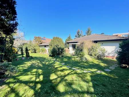 Außenansicht - Einfamilienhaus in 63456 Hanau mit 108m² kaufen