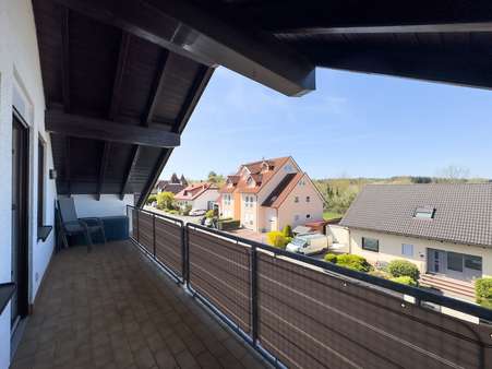 Loggia - Dachgeschosswohnung in 63533 Mainhausen mit 81m² kaufen