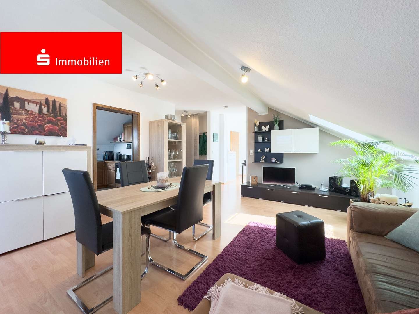 Offener Wohn- und Essbereich - Dachgeschosswohnung in 63533 Mainhausen mit 81m² kaufen