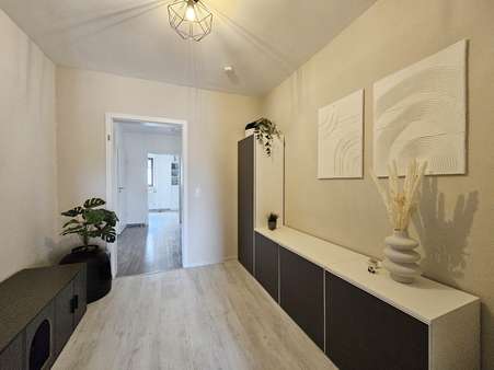 EG - Diele - Zweifamilienhaus in 63110 Rodgau mit 191m² kaufen
