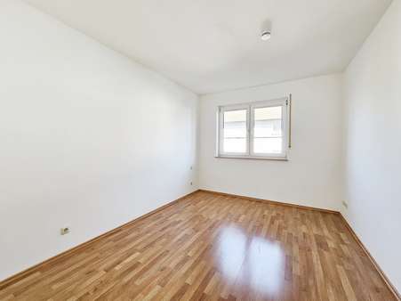 Schlafzimmer - Etagenwohnung in 63179 Obertshausen mit 52m² kaufen