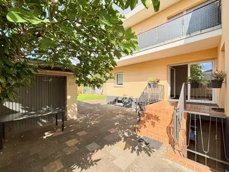 Hochwertiges Zweifamilienhaus – ideal für Familien und Generationenwohnen