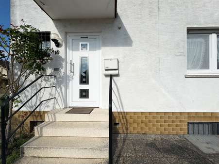 Eingangsbereich - Reihenendhaus in 63512 Hainburg mit 124m² kaufen
