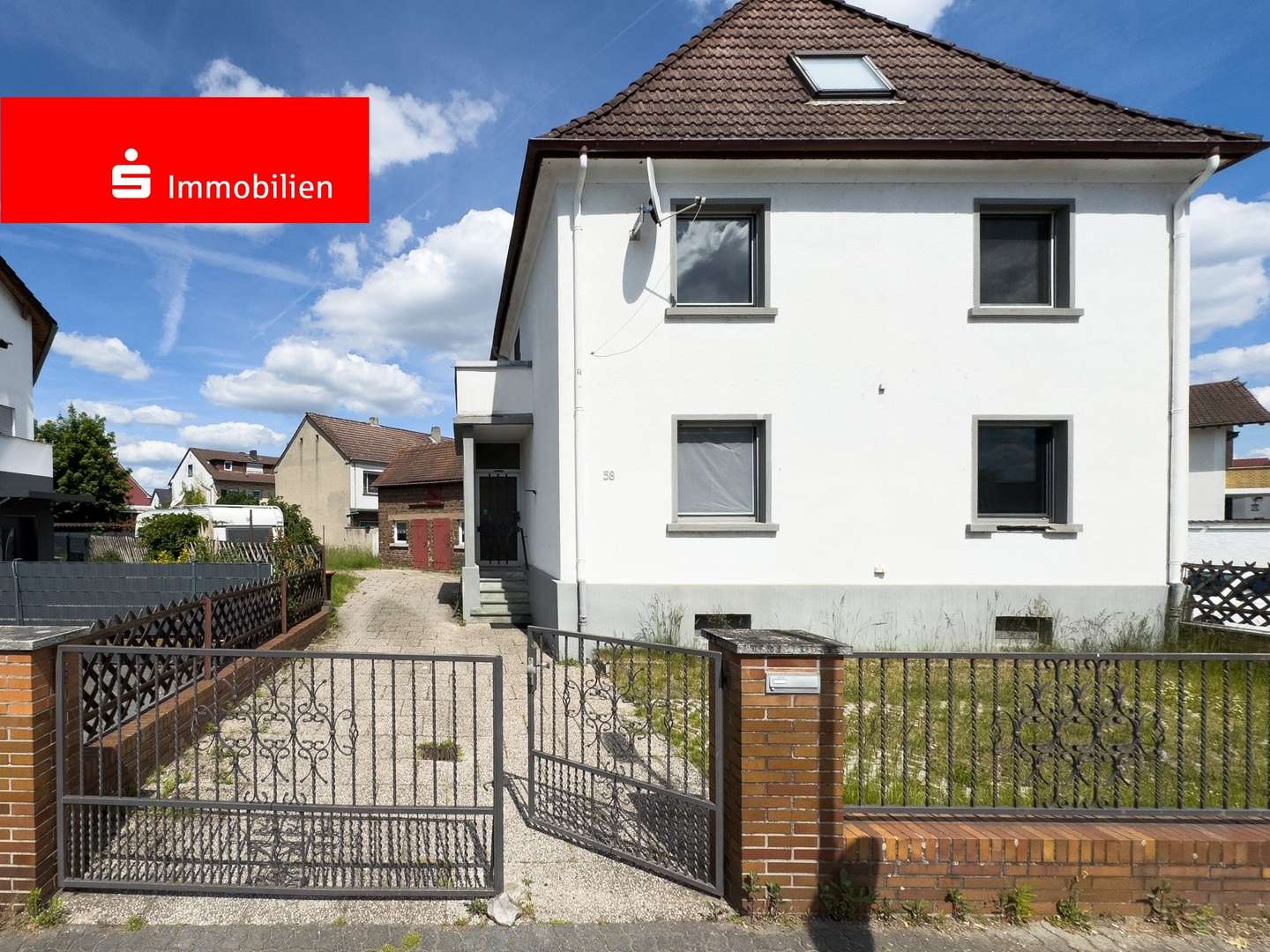 Hausansicht - Einfamilienhaus in 63456 Hanau mit 119m² kaufen