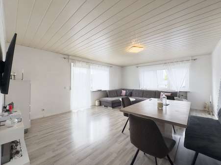 Wohnzimmer Wohnzimmer - Etagenwohnung in 63533 Mainhausen mit 114m² kaufen