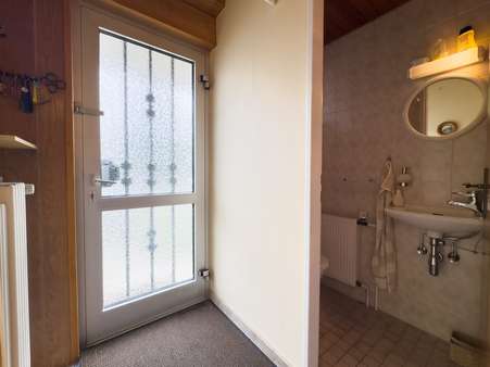 Eingangsbereich Eingangsbereich - Reihenmittelhaus in 63110 Rodgau mit 77m² kaufen