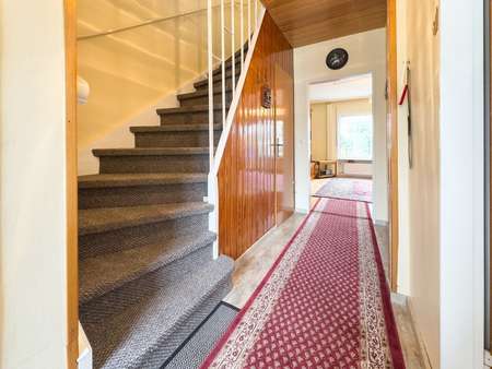 Flur Flur - Reihenmittelhaus in 63110 Rodgau mit 77m² kaufen