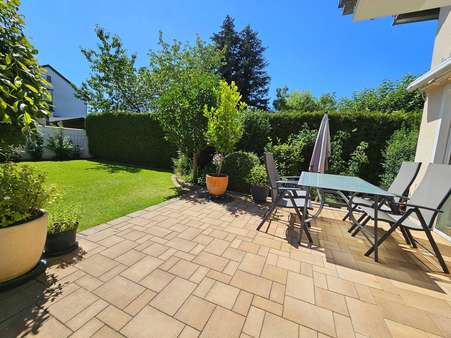 Sonnige Terrasse Sonnige Terrasse - Doppelhaushälfte in 64546 Mörfelden-Walldorf mit 154m² kaufen