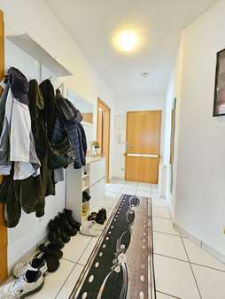 Eingangsdiele Eingangsdiele - Etagenwohnung in 63075 Offenbach mit 59m² kaufen