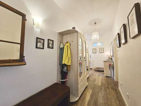 Eingangsdiele 2 - Dachgeschosswohnung in 63110 Rodgau mit 119m² kaufen
