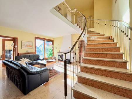 Eingangsbereich|EG - Einfamilienhaus in 63741 Aschaffenburg mit 273m² kaufen