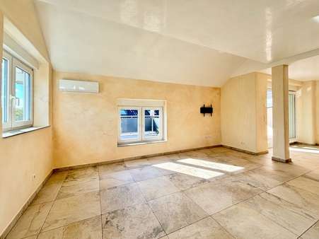 Wohnbereich - Maisonette-Wohnung in 63500 Seligenstadt mit 123m² kaufen