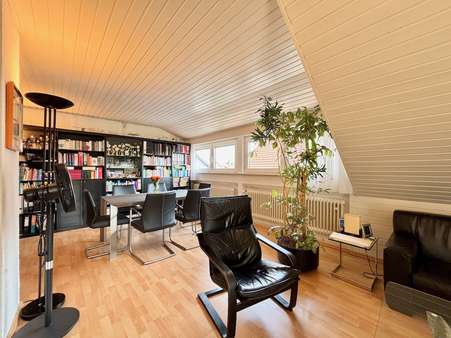 Wohnbereich - Dachgeschosswohnung in 63533 Mainhausen mit 78m² kaufen