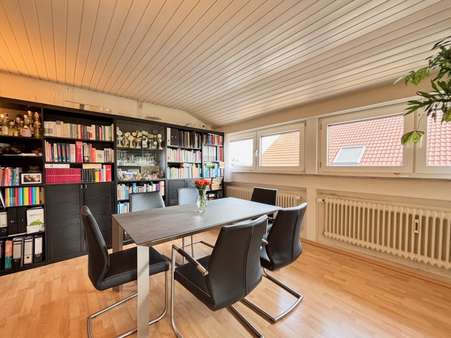 Wohnbereich - Dachgeschosswohnung in 63533 Mainhausen mit 78m² kaufen