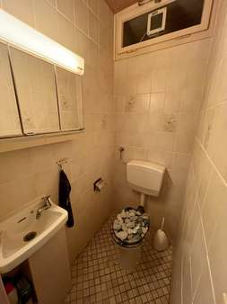 Gäste-WC - Reihenmittelhaus in 65719 Hofheim mit 130m² kaufen