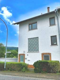 Ansicht Strassenseite Ansicht Strassenseite - Doppelhaushälfte in 63636 Brachttal mit 153m² kaufen