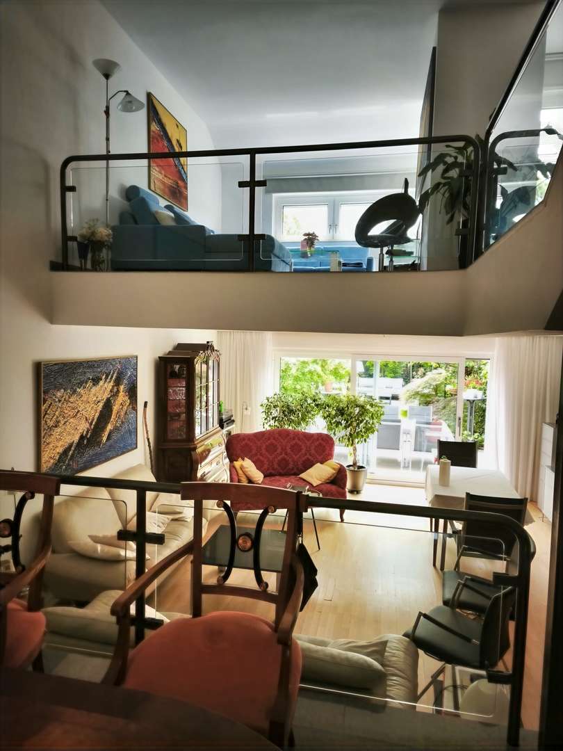 Wohnzimmer und Galerie Wohnzimmer und Galerie - Reihenmittelhaus in 64319 Pfungstadt mit 148m² kaufen
