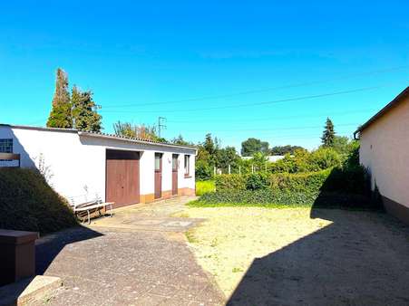 Nebengebäude mit Garage - Einfamilienhaus in 64331 Weiterstadt mit 134m² kaufen