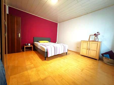 Schlafzimmer - Erdgeschosswohnung in 64331 Weiterstadt mit 63m² kaufen