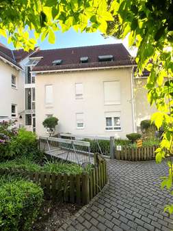Außenansicht Innenhof Außenansicht Innenhof - Etagenwohnung in 60435 Frankfurt mit 107m² kaufen
