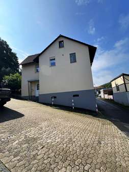Strassenansicht.. - Zweifamilienhaus in 64367 Mühltal mit 164m² kaufen