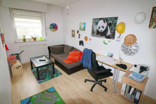 Kinderzimmer - Erdgeschosswohnung in 61350 Bad Homburg mit 62m² als Kapitalanlage kaufen