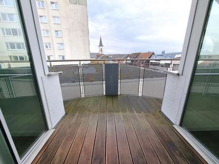 Balkon - Dachgeschosswohnung in 61381 Friedrichsdorf mit 62m² mieten