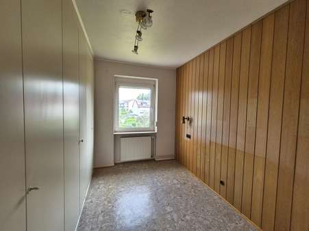 Ankleidezimmer - Doppelhaushälfte in 61440 Oberursel mit 81m² kaufen